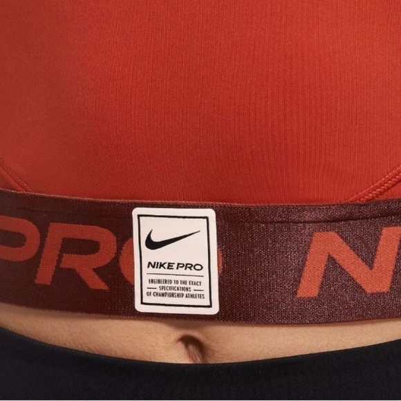 NWT! Nike Pro Women's Cinnabar Pro Dri Fit Tank Top - Size Medium 🤎 - Picture 4 of 8